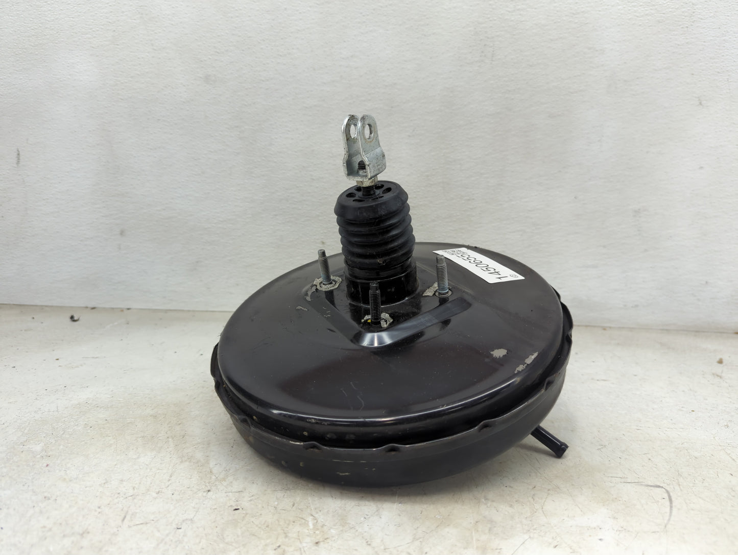 2015-2020 Kia Sedona Power Brake Booster Oem 1450655 - Oemusedautoparts1.com