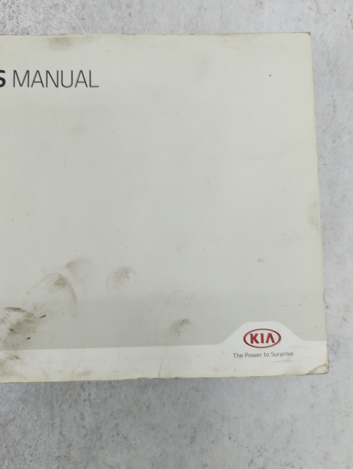 2016 Kia Sedona Owners Manual Book Guide P/N:GA9O-EU5NF OEM Used Auto Parts - Oemusedautoparts1.com