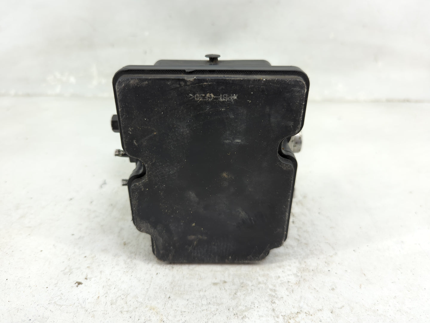 2015-2018 Kia Sedona ABS Pump Control Module Replacement P/N:58900-A9350 YP MEB4 ESC Fits Fits 2015 2016 2017 2018 OEM Used 