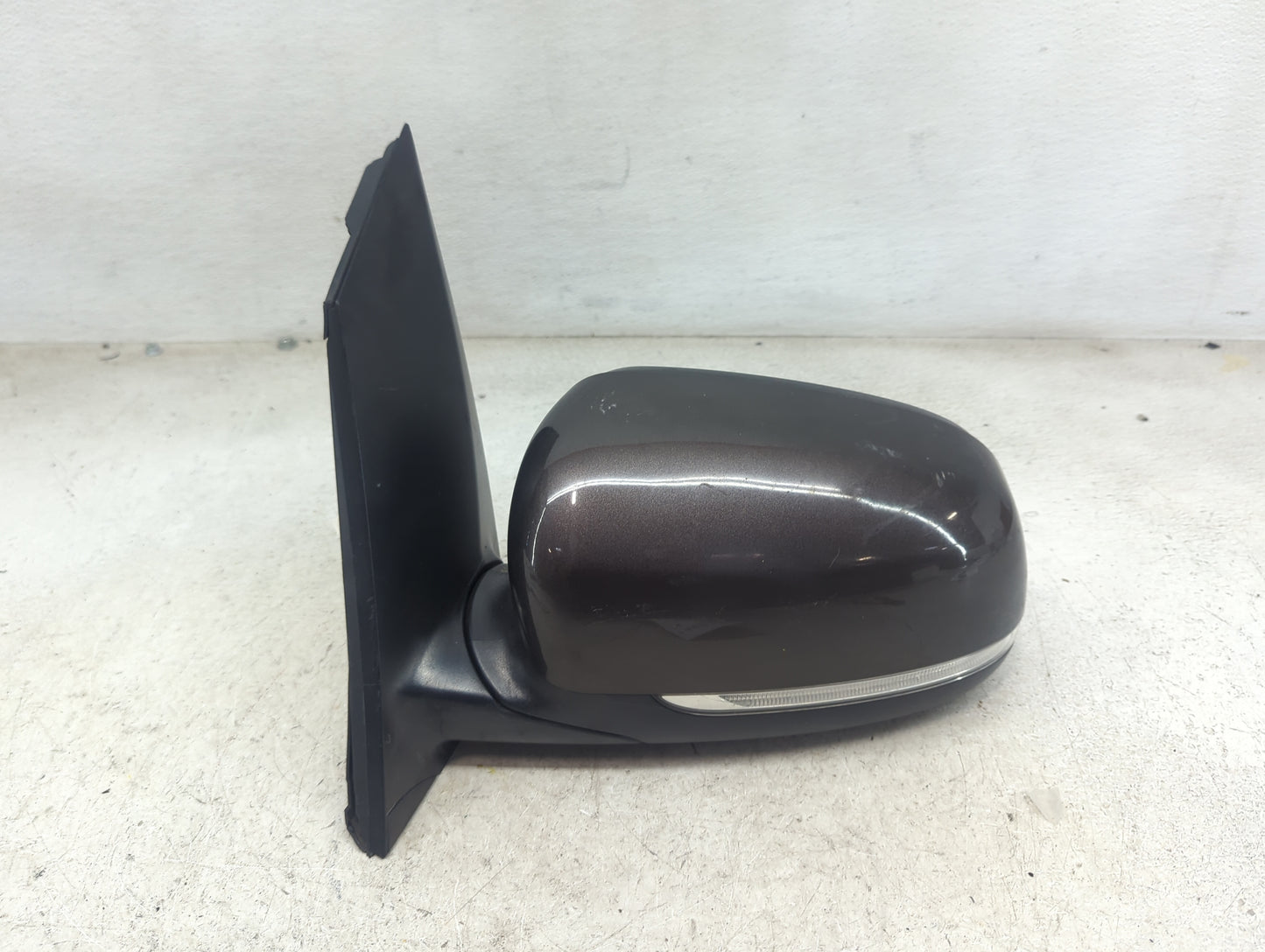 2015-2018 Kia Sedona Driver Side View Mirror - Left Door Mirror OEM Used - Oemusedautoparts1.com