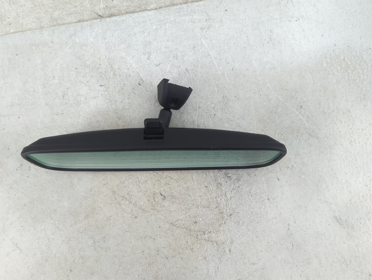 2010-2020 Kia Sedona Interior Rear View Mirror Replacement OEM P/N:012143 Fits OEM Used Auto Parts - Oemusedautoparts1.com