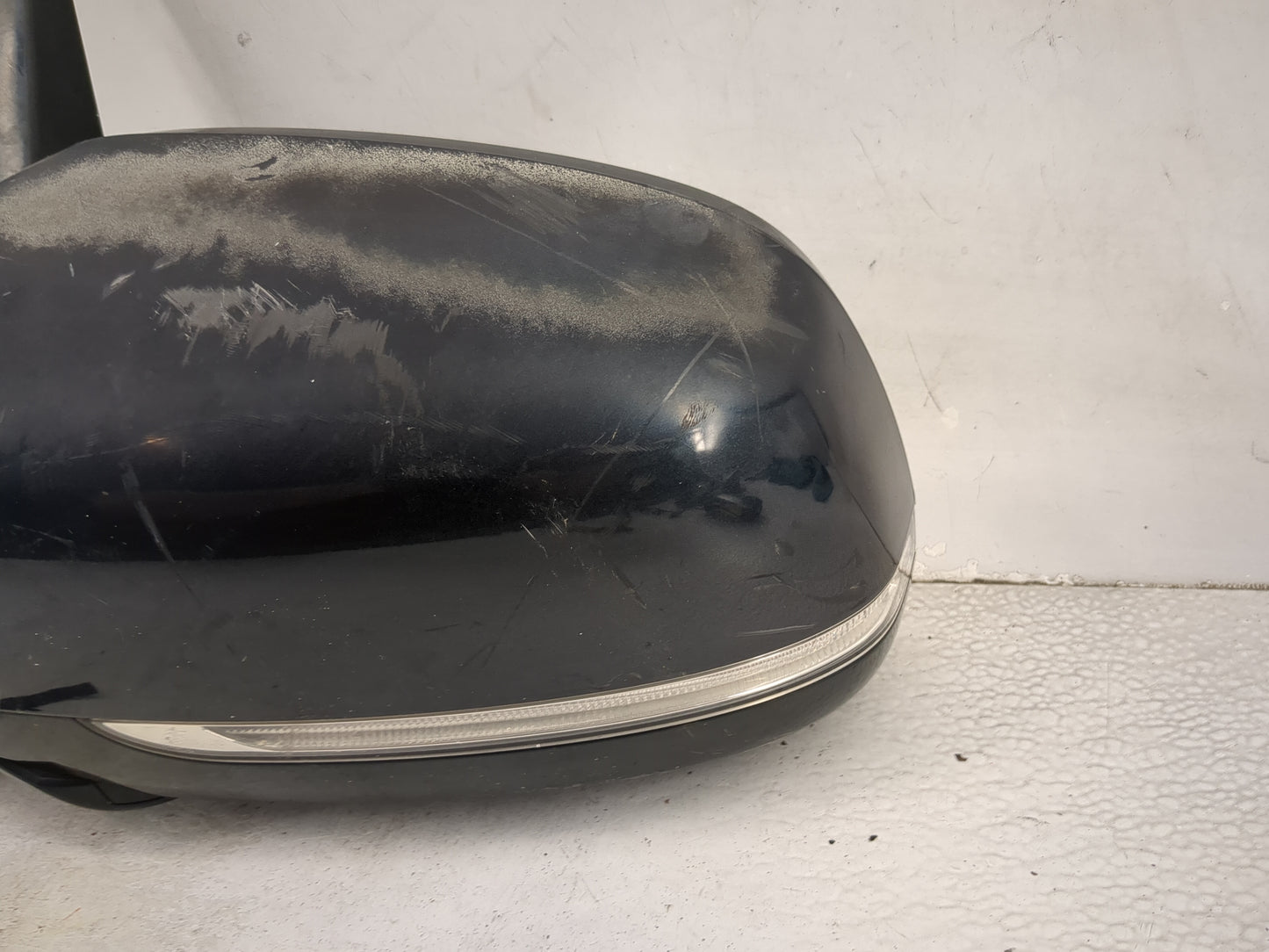 2015-2018 Kia Sedona Passenger Side View Mirror - Right Door Mirror OEM Used - Oemusedautoparts1.com