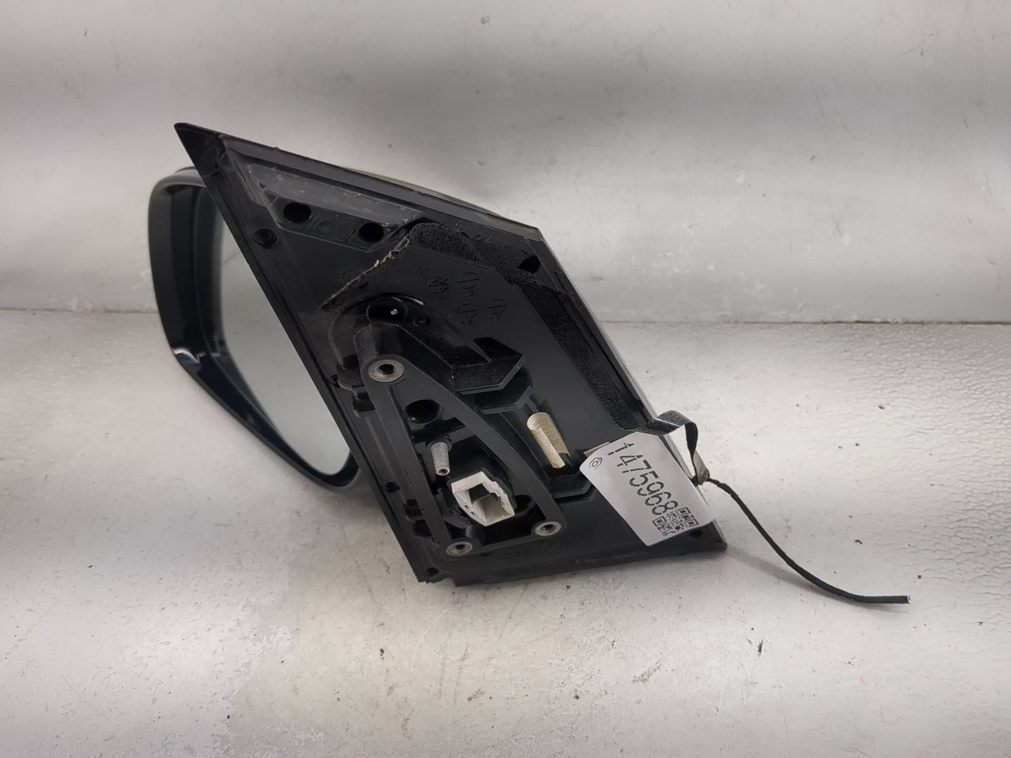 2015-2018 Kia Sedona Passenger Side View Mirror - Right Door Mirror OEM Used - Oemusedautoparts1.com