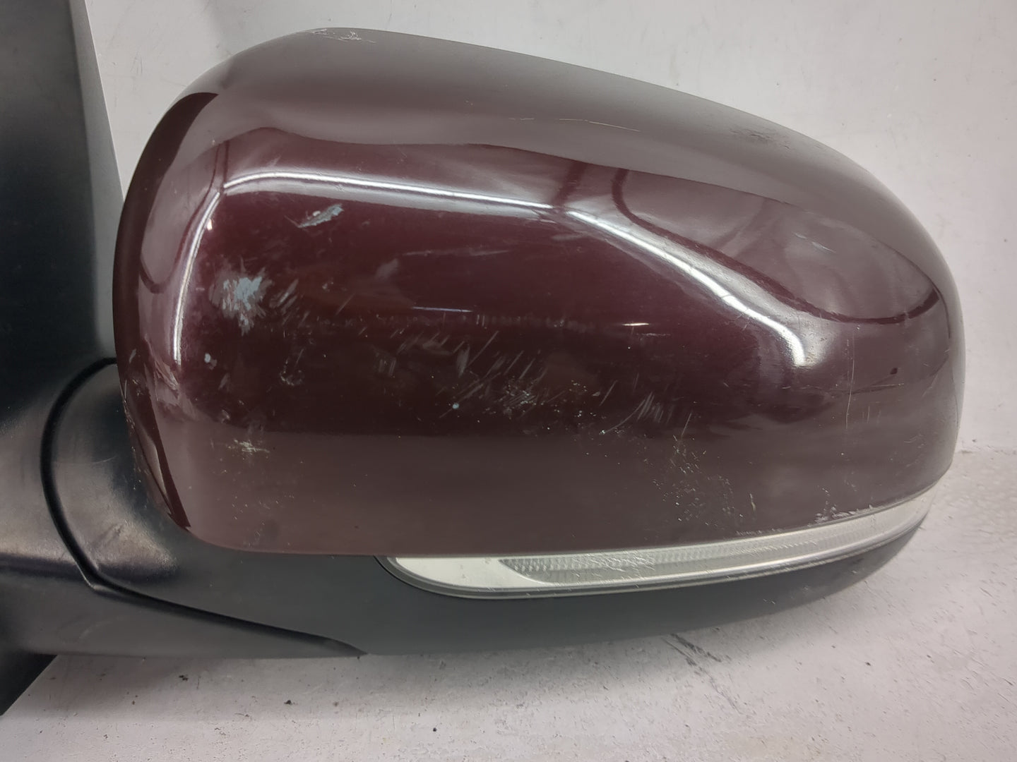 2015-2018 Kia Sedona Driver Side View Mirror - Left Door Mirror OEM Used - Oemusedautoparts1.com