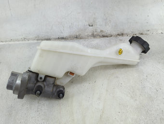 compare product 2015-2020 Kia Sedona Brake Master Cylinder 1492395