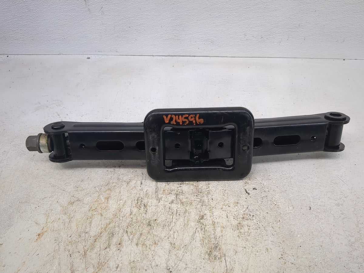 2016 Kia Sedona Black - Oemusedautoparts1.com