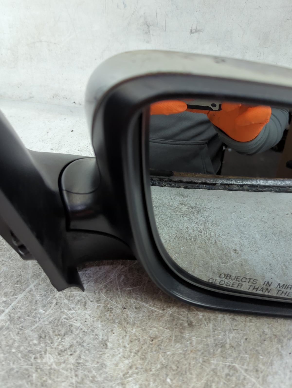2015-2020 Kia Sedona Passenger Side View Mirror - Right Door Mirror OEM Used - Oemusedautoparts1.com