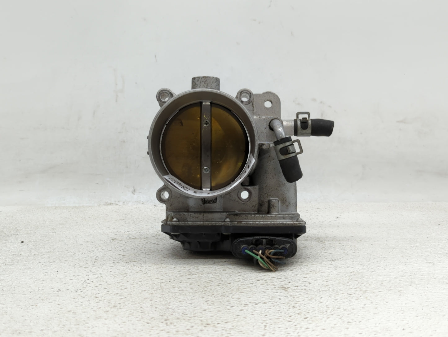 2015-2018 Kia Sedona Throttle Body P/N:35100-3CAA0 Fits Fits 2012 2013 2014 2015 2016 2017 2018 OEM Used Auto Parts - Oemuse