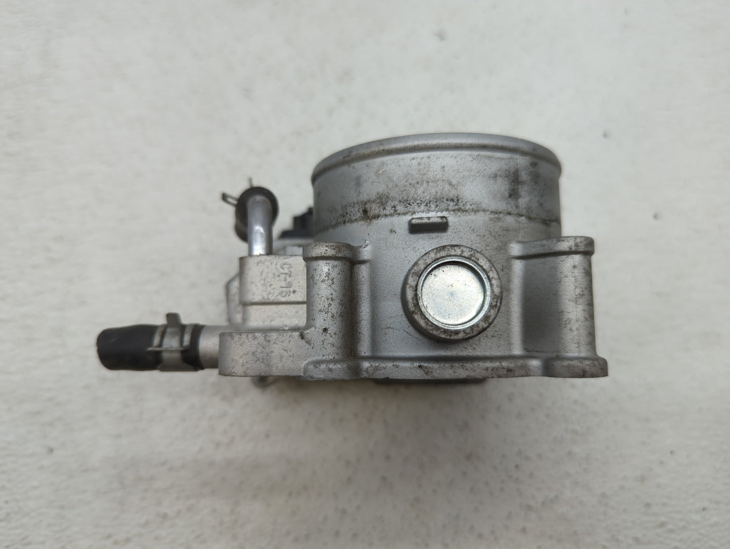 2015-2018 Kia Sedona Throttle Body P/N:35100-3CAA0 Fits Fits 2012 2013 2014 2015 2016 2017 2018 OEM Used Auto Parts - Oemuse