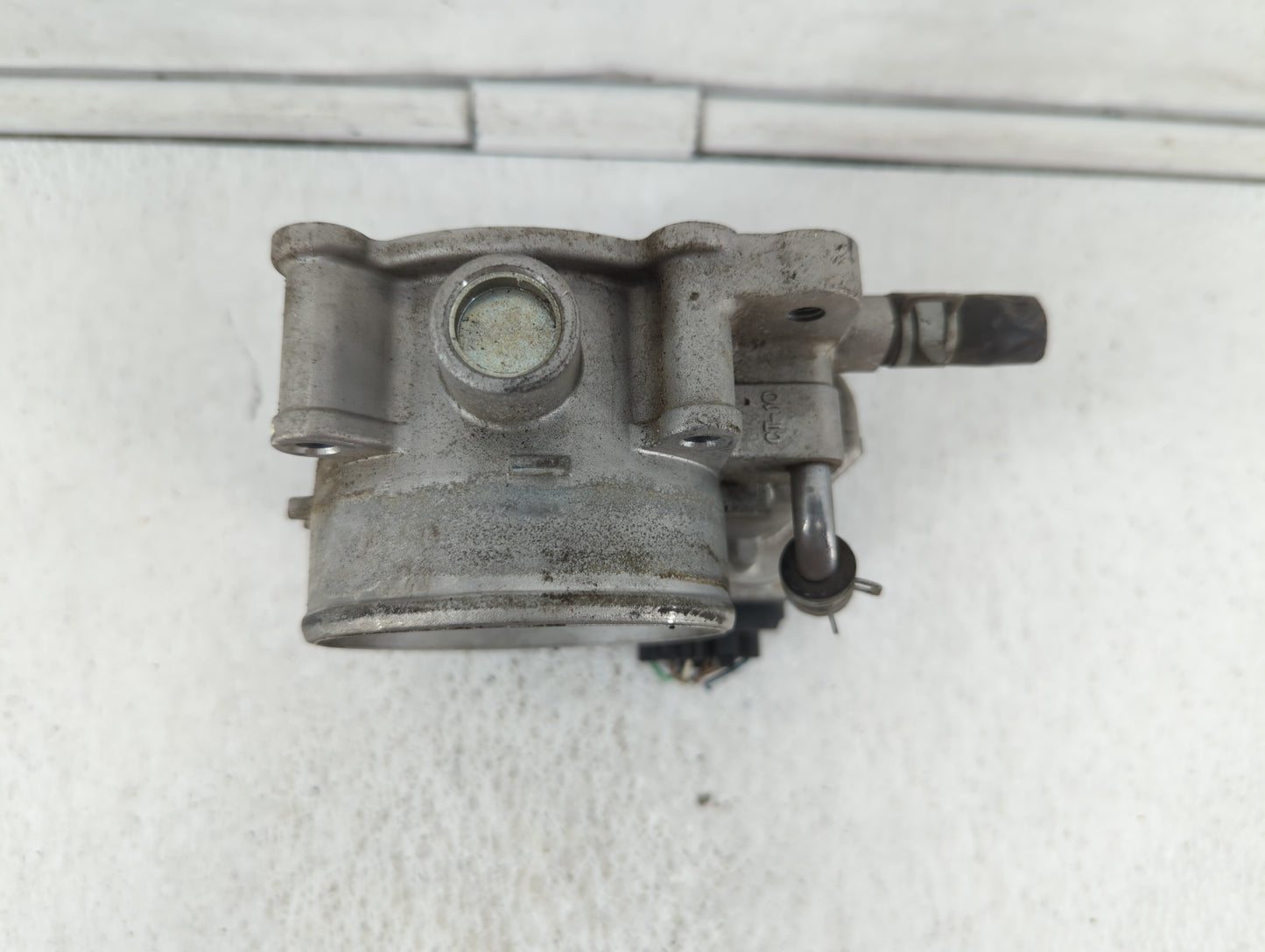 2015-2018 Kia Sedona Throttle Body P/N:35100-3CAA0 Fits Fits 2012 2013 2014 2015 2016 2017 2018 OEM Used Auto Parts - Oemuse