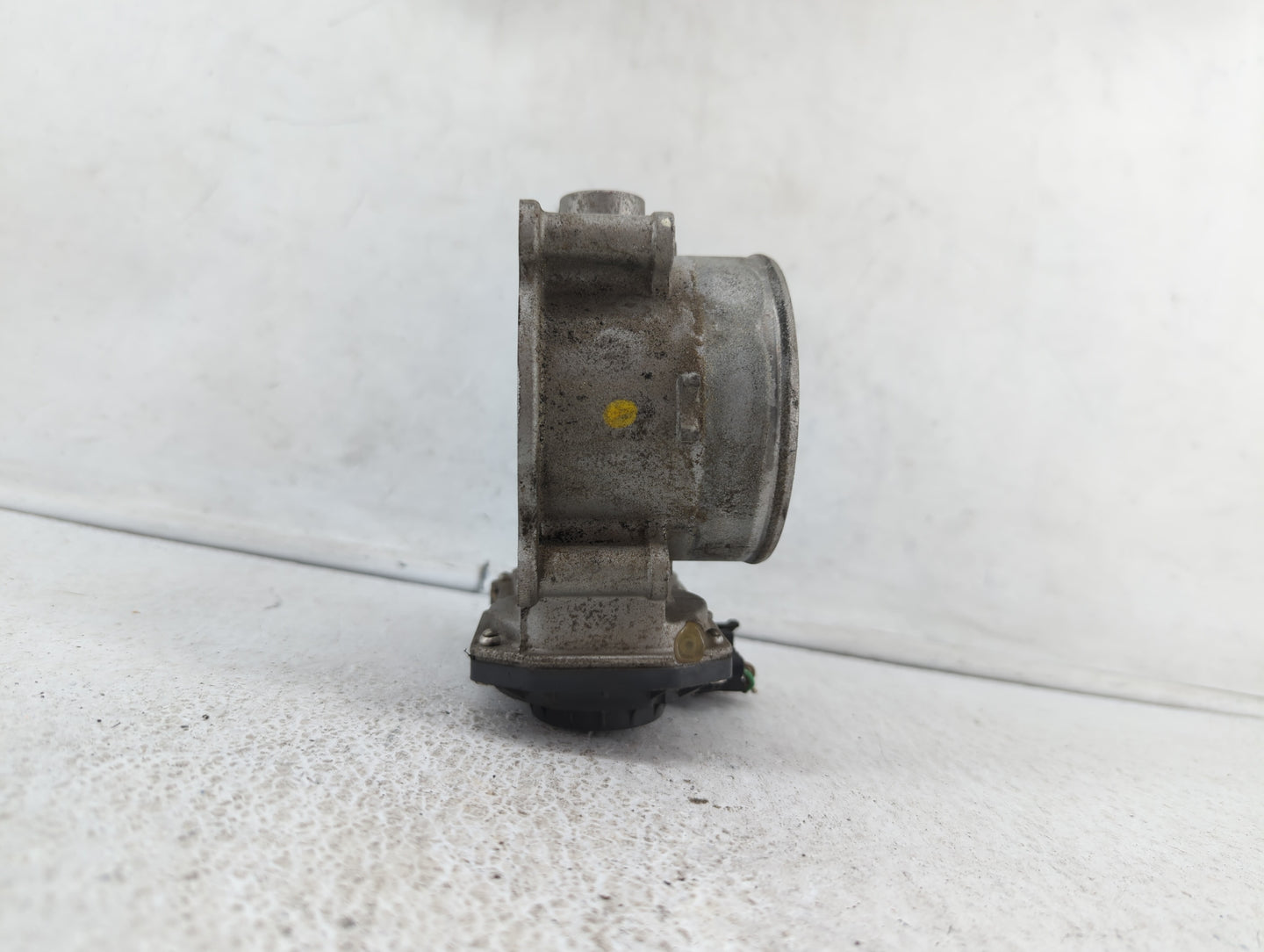 2015-2018 Kia Sedona Throttle Body P/N:35100-3CAA0 Fits Fits 2012 2013 2014 2015 2016 2017 2018 OEM Used Auto Parts - Oemuse