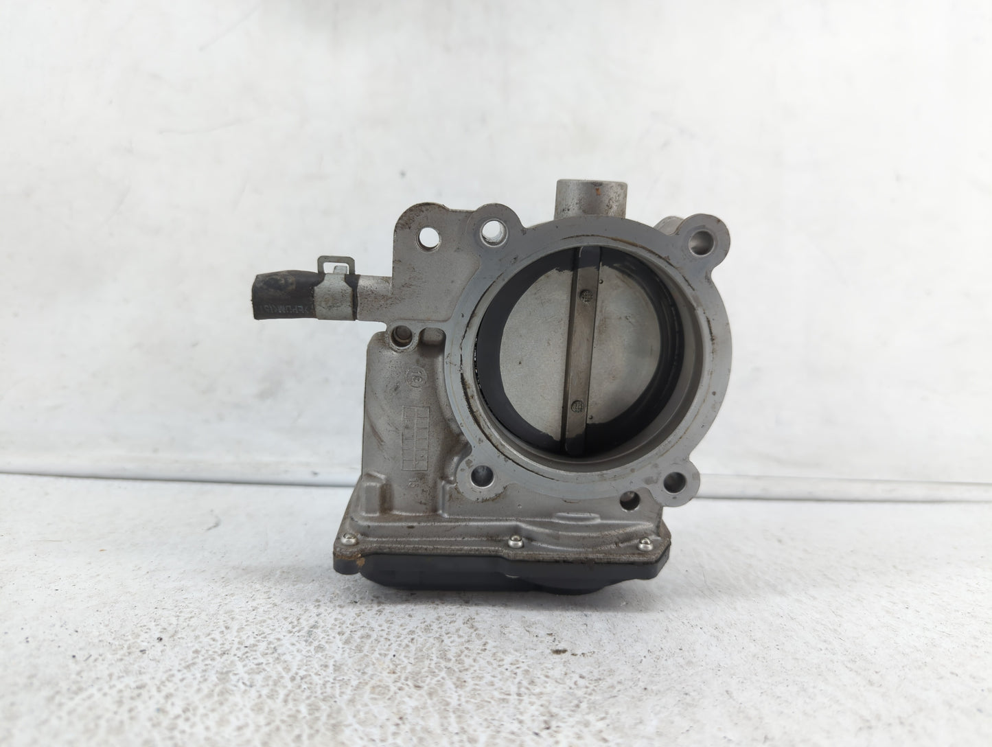 2015-2018 Kia Sedona Throttle Body P/N:35100-3CAA0 Fits Fits 2012 2013 2014 2015 2016 2017 2018 OEM Used Auto Parts - Oemuse