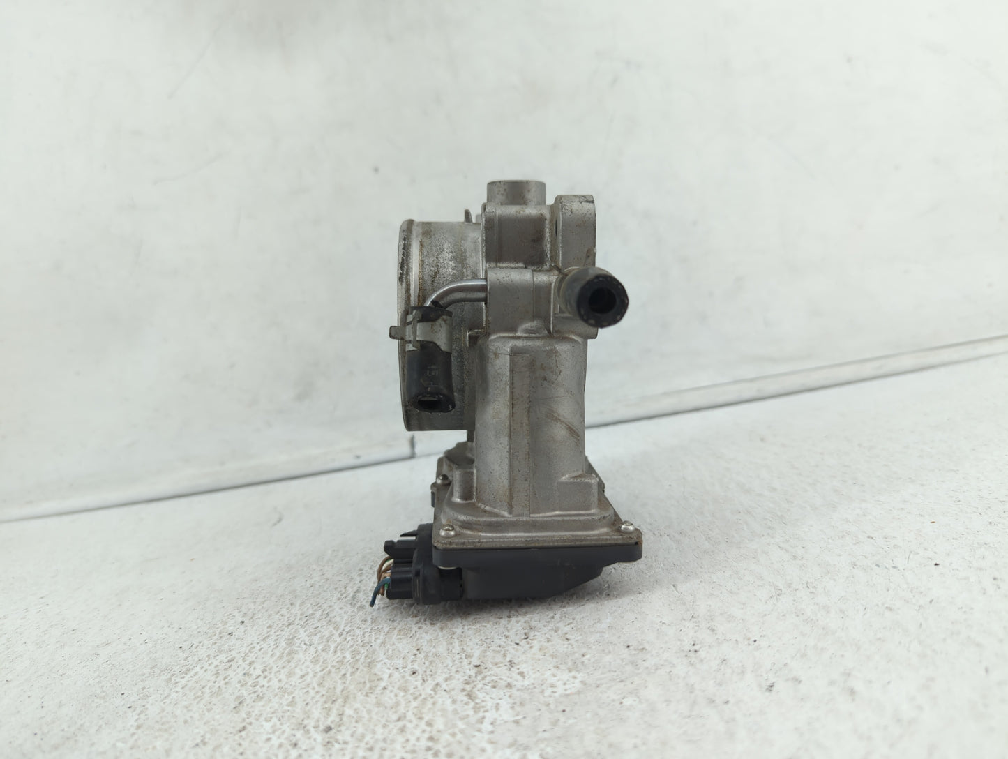 2015-2018 Kia Sedona Throttle Body P/N:35100-3CAA0 Fits Fits 2012 2013 2014 2015 2016 2017 2018 OEM Used Auto Parts - Oemuse