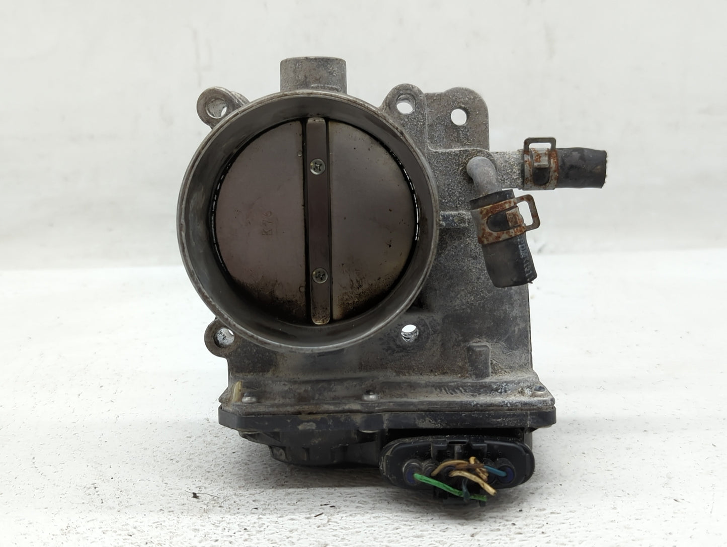 2015-2018 Kia Sedona Throttle Body P/N:35100-3CAA0 Fits Fits 2012 2013 2014 2015 2016 2017 2018 OEM Used Auto Parts - Oemuse