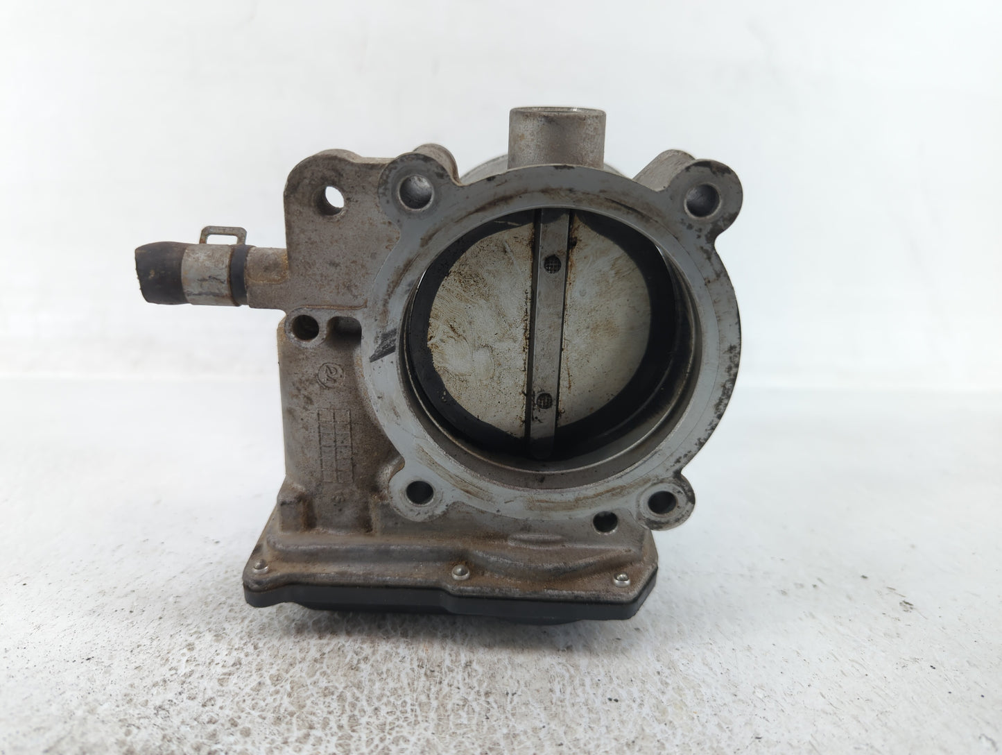 2015-2018 Kia Sedona Throttle Body P/N:35100-3CAA0 Fits Fits 2012 2013 2014 2015 2016 2017 2018 OEM Used Auto Parts - Oemuse