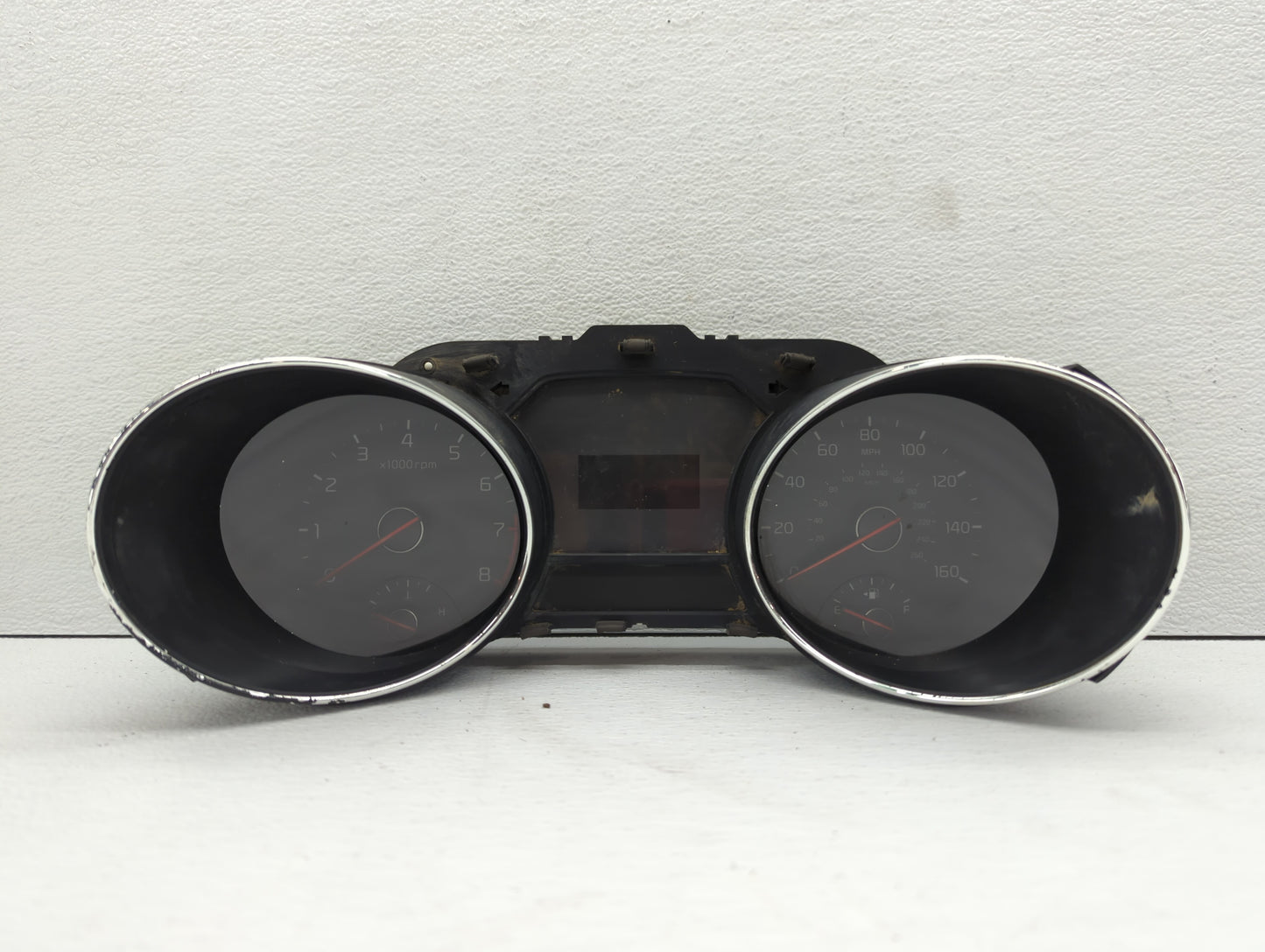 2015-2016 Kia Sedona Instrument Cluster Speedometer Gauges P/N:94003-A9021 Fits Fits 2015 2016 OEM Used Auto Parts - Oemused