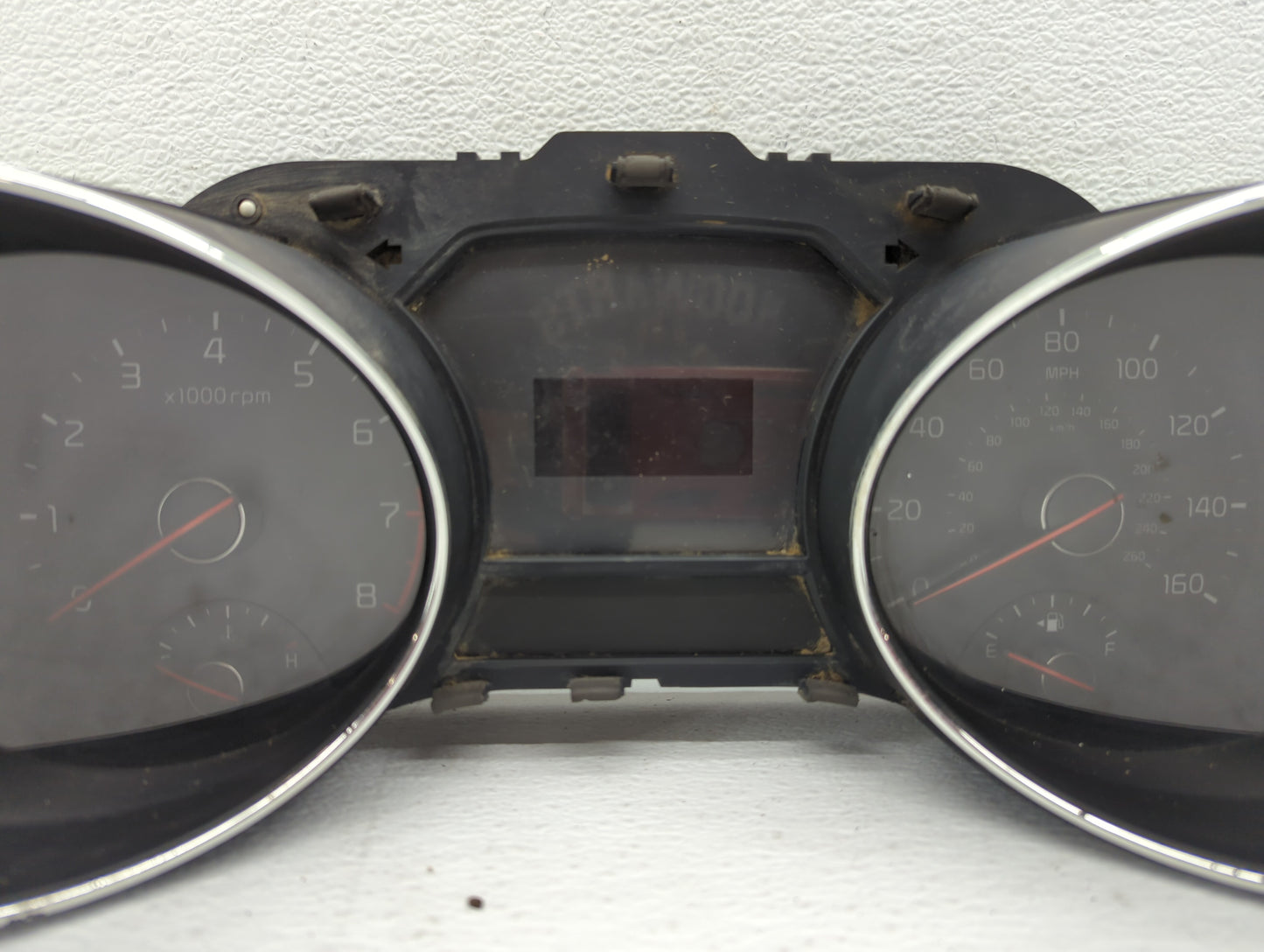 2015-2016 Kia Sedona Instrument Cluster Speedometer Gauges P/N:94003-A9021 Fits Fits 2015 2016 OEM Used Auto Parts - Oemused