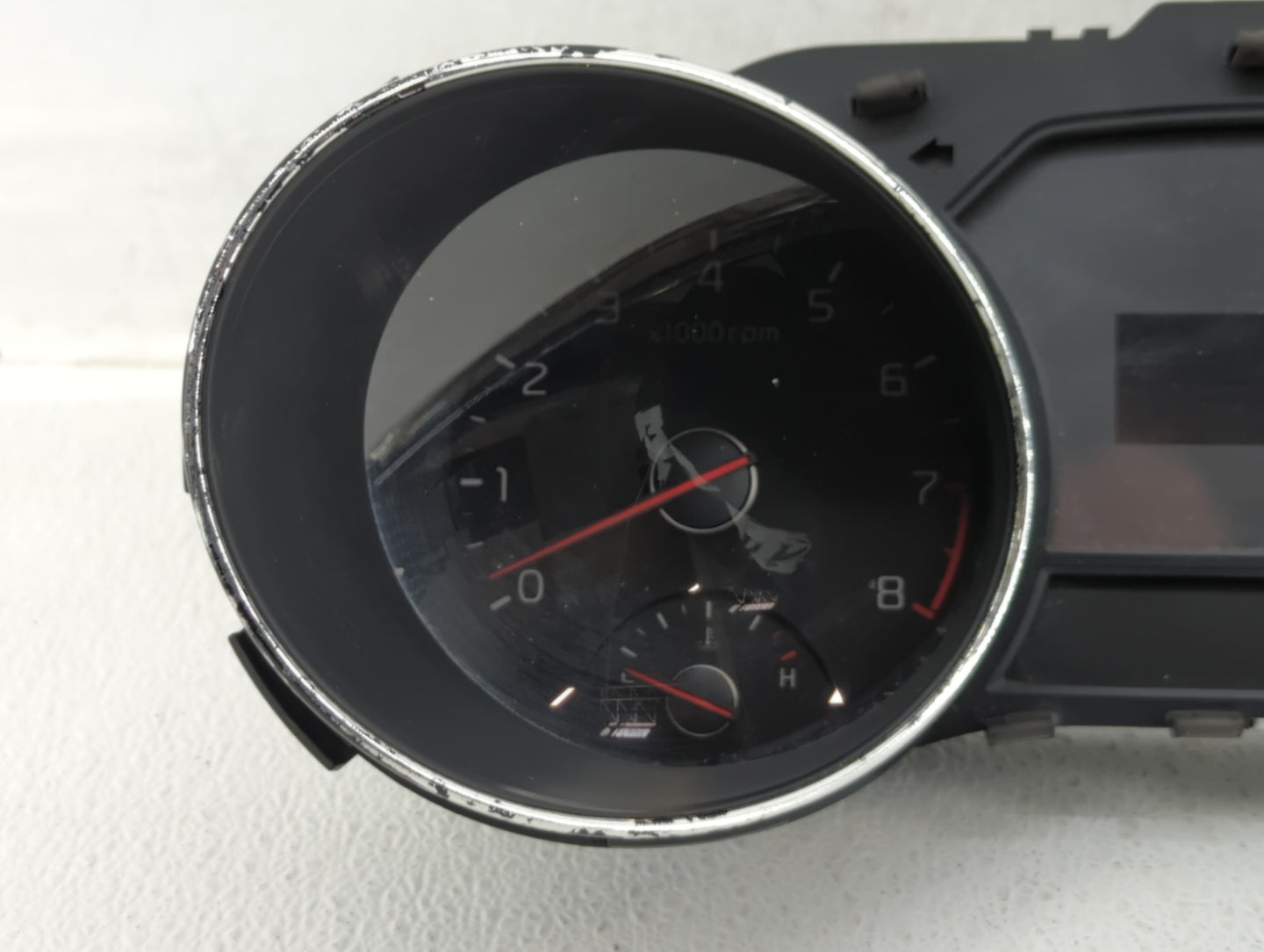 2015-2016 Kia Sedona Instrument Cluster Speedometer Gauges P/N:94003-A9021 94003-A9020 Fits Fits 2015 2016 OEM Used Auto Par