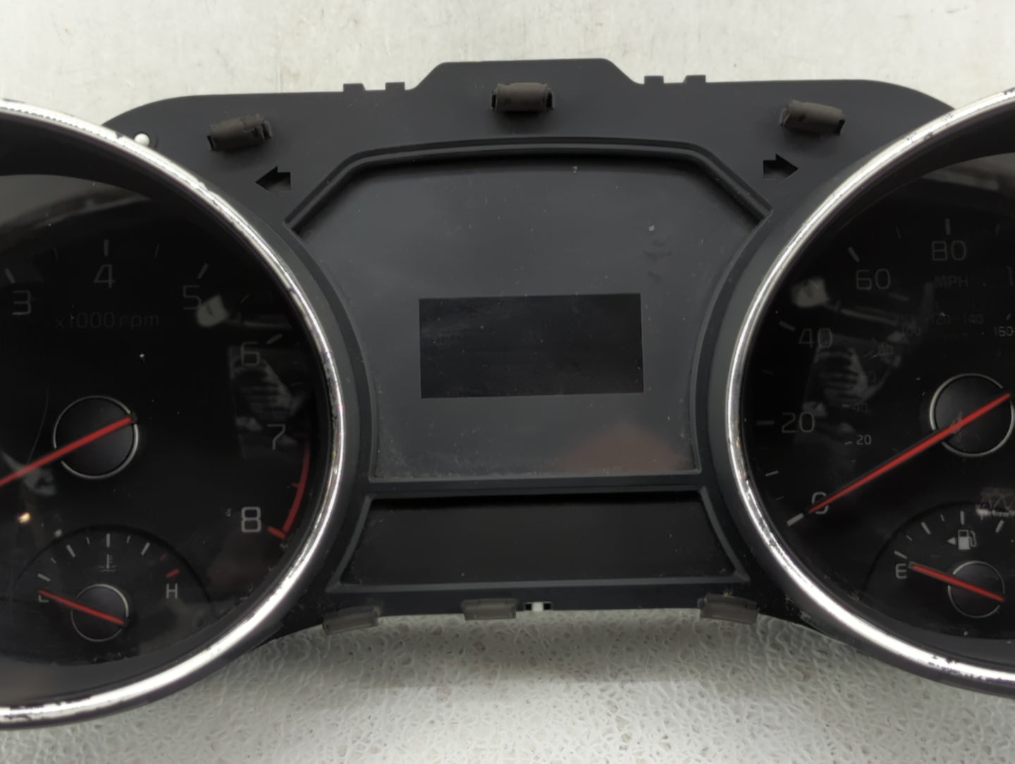 2015-2016 Kia Sedona Instrument Cluster Speedometer Gauges P/N:94003-A9021 94003-A9020 Fits Fits 2015 2016 OEM Used Auto Par
