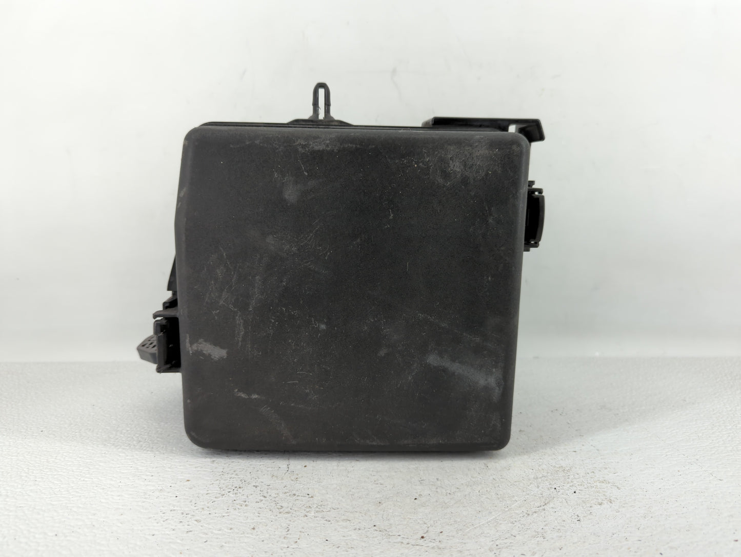 2015-2018 Kia Sedona Fusebox Fuse Box Panel Relay Module P/N:91950-A9320 91222 A9781 Fits Fits 2015 2016 2017 2018 OEM Used 