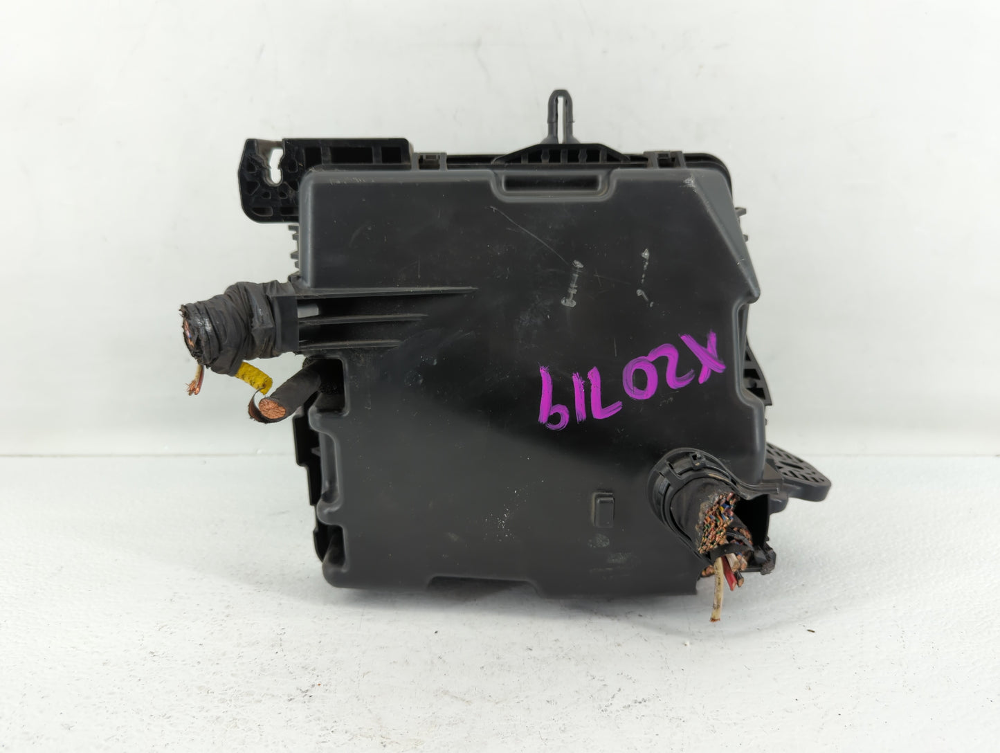 2015-2018 Kia Sedona Fusebox Fuse Box Panel Relay Module P/N:91950-A9320 91222 A9781 Fits Fits 2015 2016 2017 2018 OEM Used 