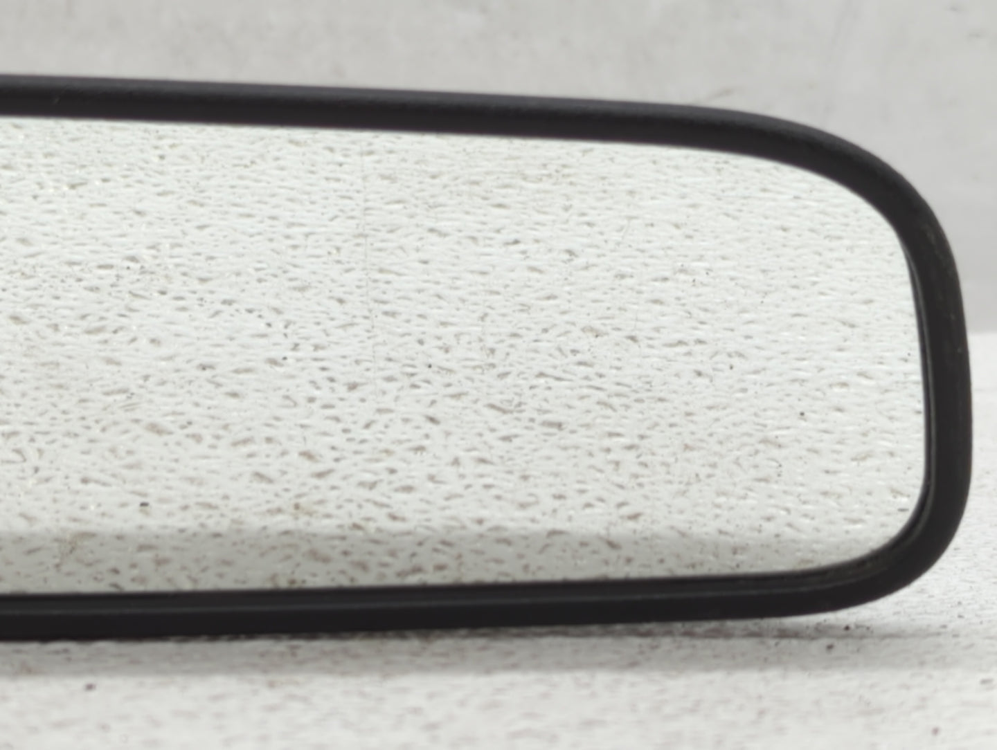 2010-2020 Kia Sedona Interior Rear View Mirror Replacement OEM P/N:E4012143 Fits OEM Used Auto Parts - Oemusedautoparts1.com