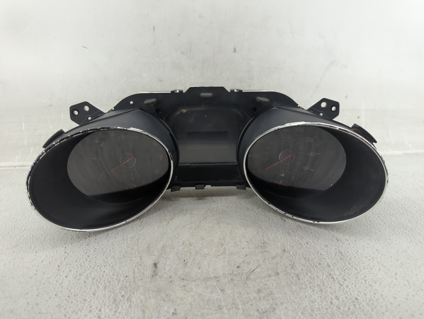 2015-2016 Kia Sedona Instrument Cluster Speedometer Gauges P/N:94003-A9021 Fits Fits 2015 2016 OEM Used Auto Parts - Oemused