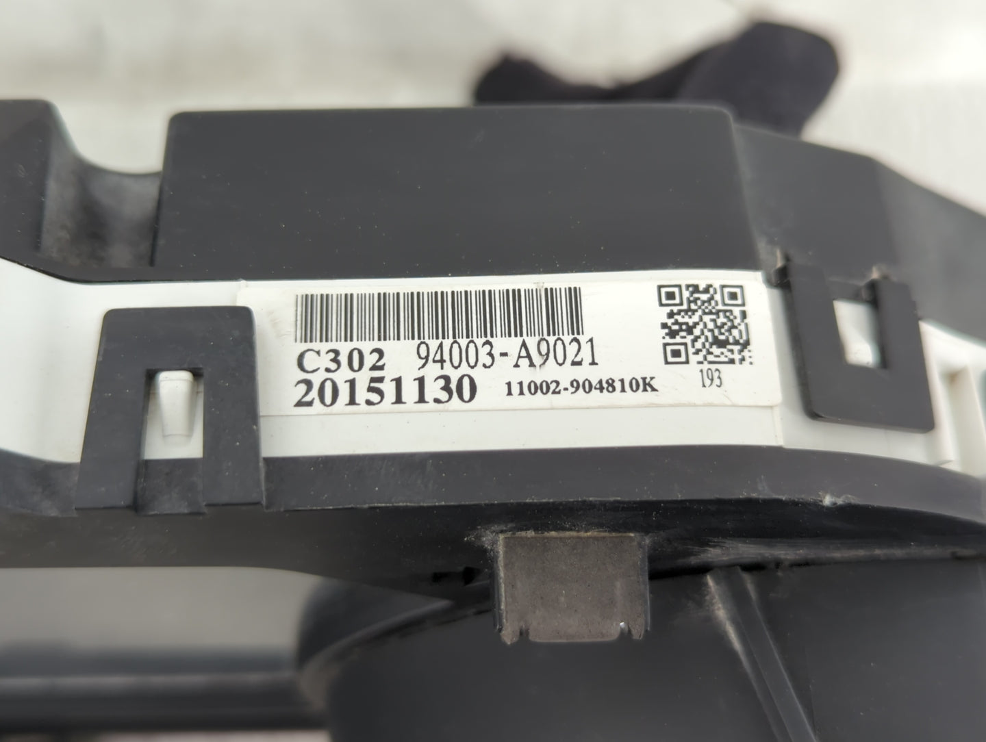 2015-2016 Kia Sedona Instrument Cluster Speedometer Gauges P/N:94003-A9021 Fits Fits 2015 2016 OEM Used Auto Parts - Oemused