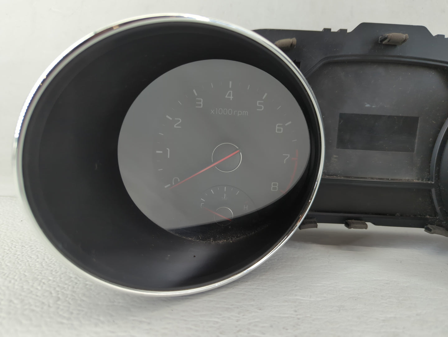 2015-2016 Kia Sedona Instrument Cluster Speedometer Gauges P/N:94003-A9021 Fits Fits 2015 2016 OEM Used Auto Parts - Oemused