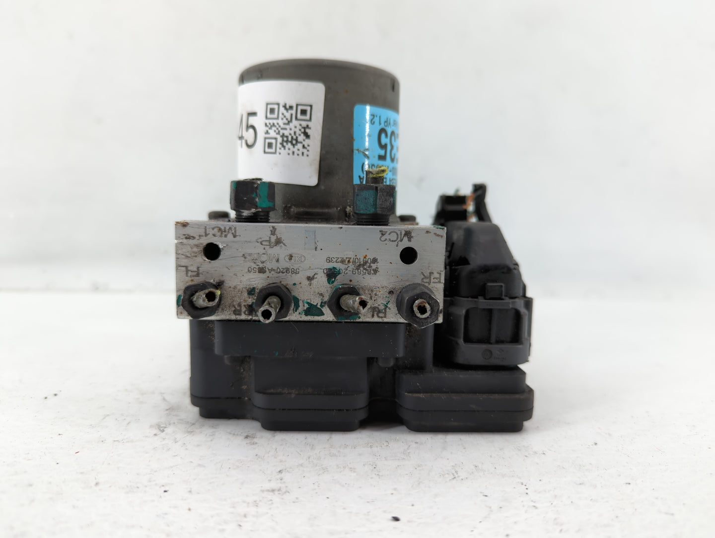 2015-2018 Kia Sedona ABS Pump Control Module Replacement P/N:58920-AS850 Fits Fits 2015 2016 2017 2018 OEM Used Auto Parts -