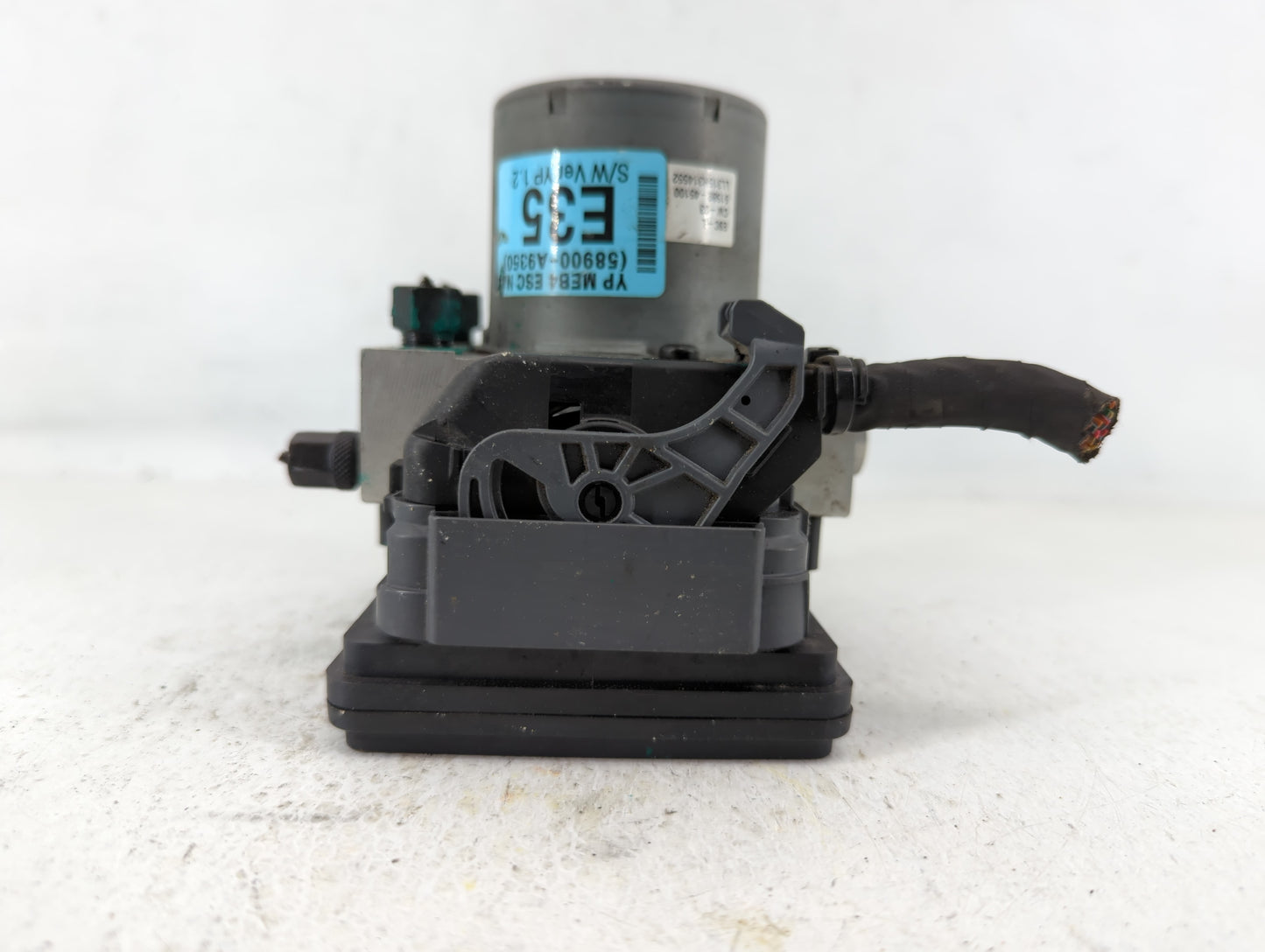 2015-2018 Kia Sedona ABS Pump Control Module Replacement P/N:A9589-20520 Fits Fits 2015 2016 2017 2018 OEM Used Auto Parts -
