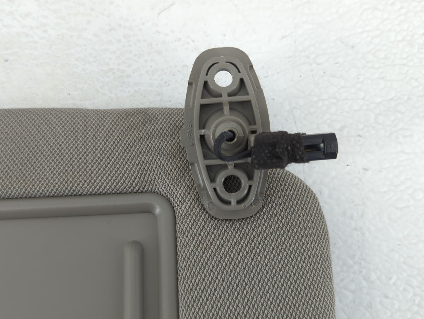 2015-2020 Kia Sedona Sun Visor Shade Replacement Passenger Right Mirror Fits Fits 2015 2016 2017 2018 2019 2020 OEM Used Aut