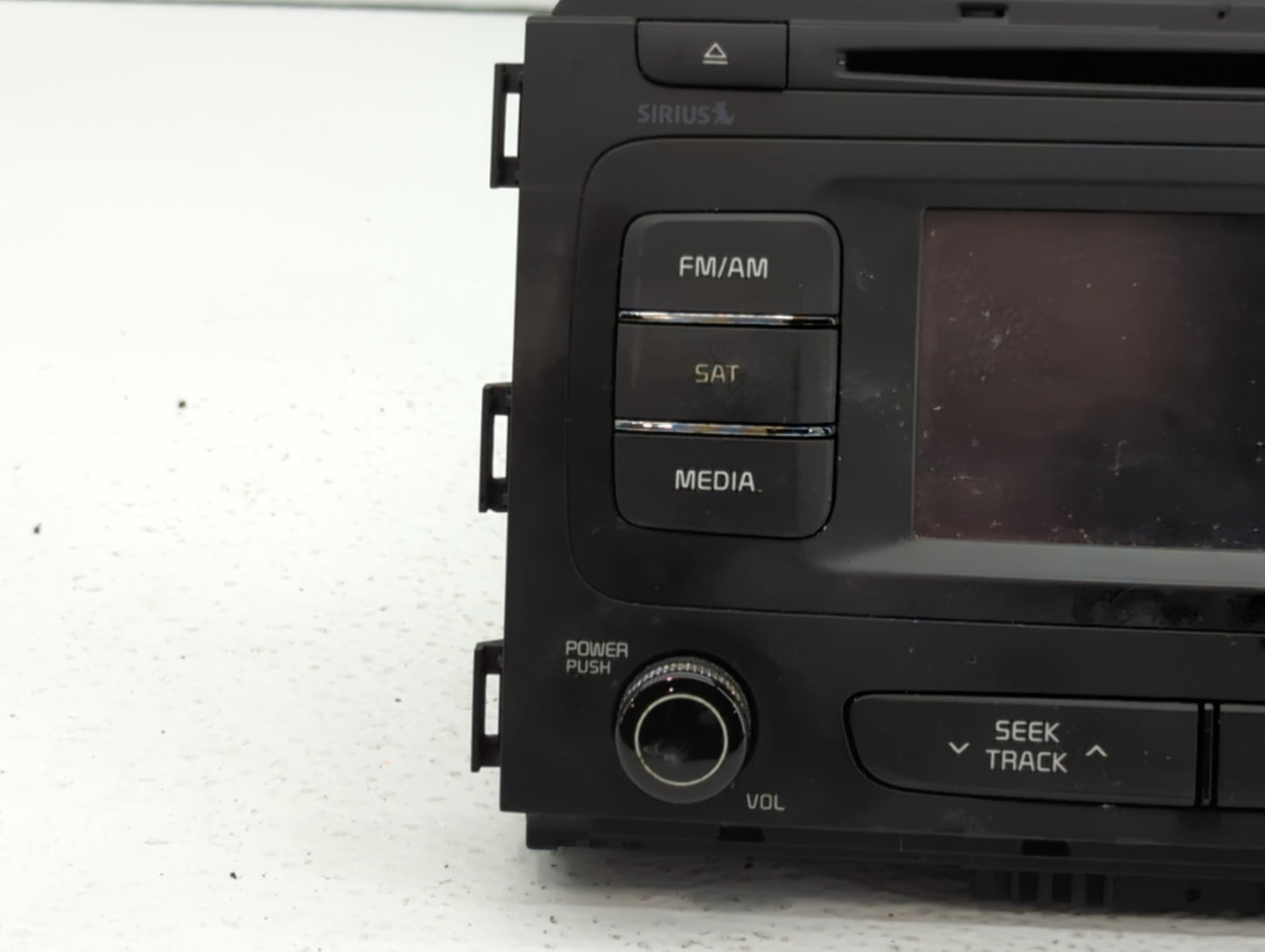 2015-2016 Kia Sedona Radio AM FM Cd Player Receiver Replacement P/N:96160-A9000WAC Fits Fits 2015 2016 OEM Used Auto Parts -
