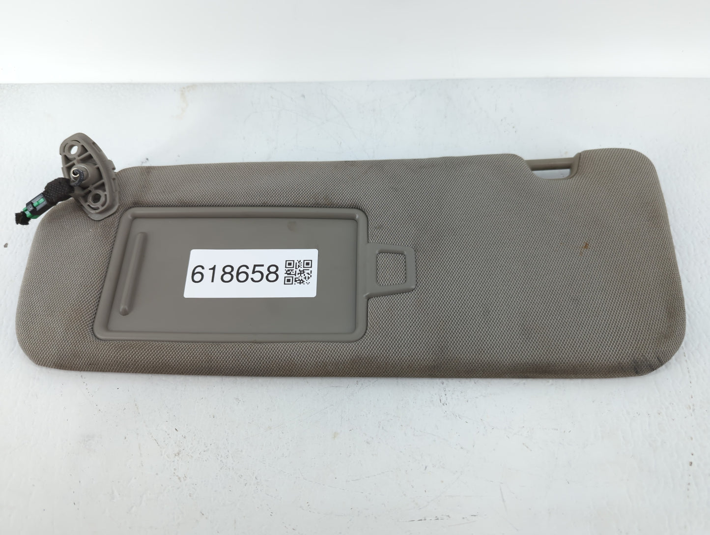 2015-2020 Kia Sedona Sun Visor Shade Replacement Driver Left Mirror Fits Fits 2015 2016 2017 2018 2019 2020 OEM Used Auto Pa