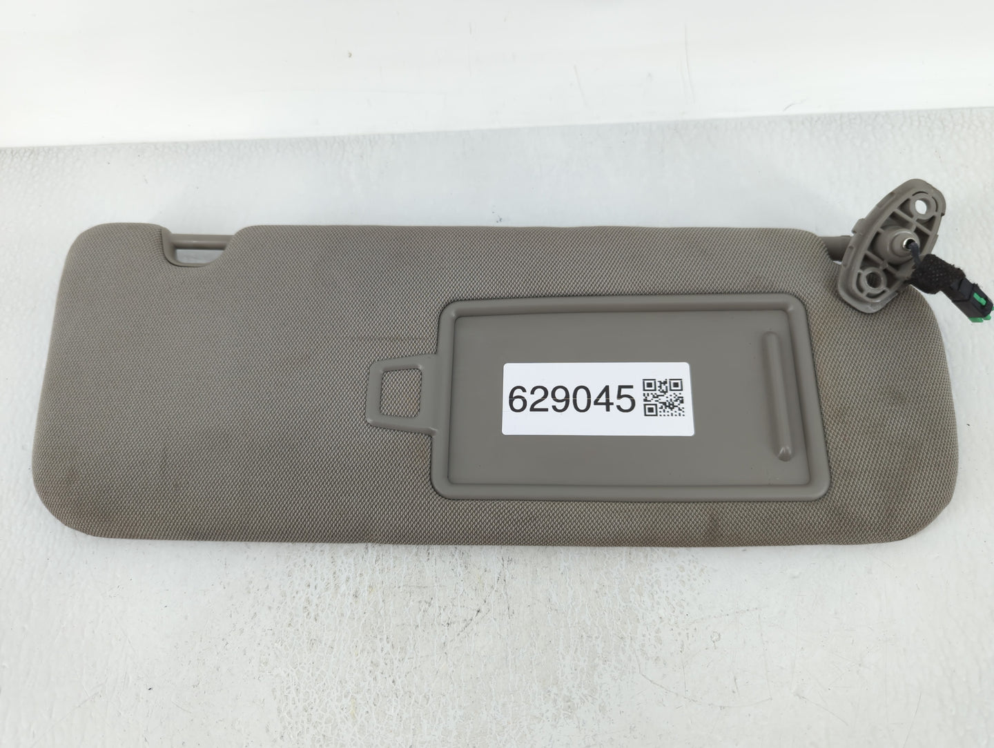 2015-2020 Kia Sedona Sun Visor Shade Replacement Passenger Right Mirror Fits Fits 2015 2016 2017 2018 2019 2020 OEM Used Aut