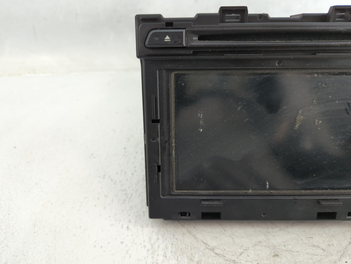 2017-2018 Kia Sedona Radio AM FM Cd Player Receiver Replacement P/N:96180-C20004X Fits Fits 2017 2018 OEM Used Auto Parts - 