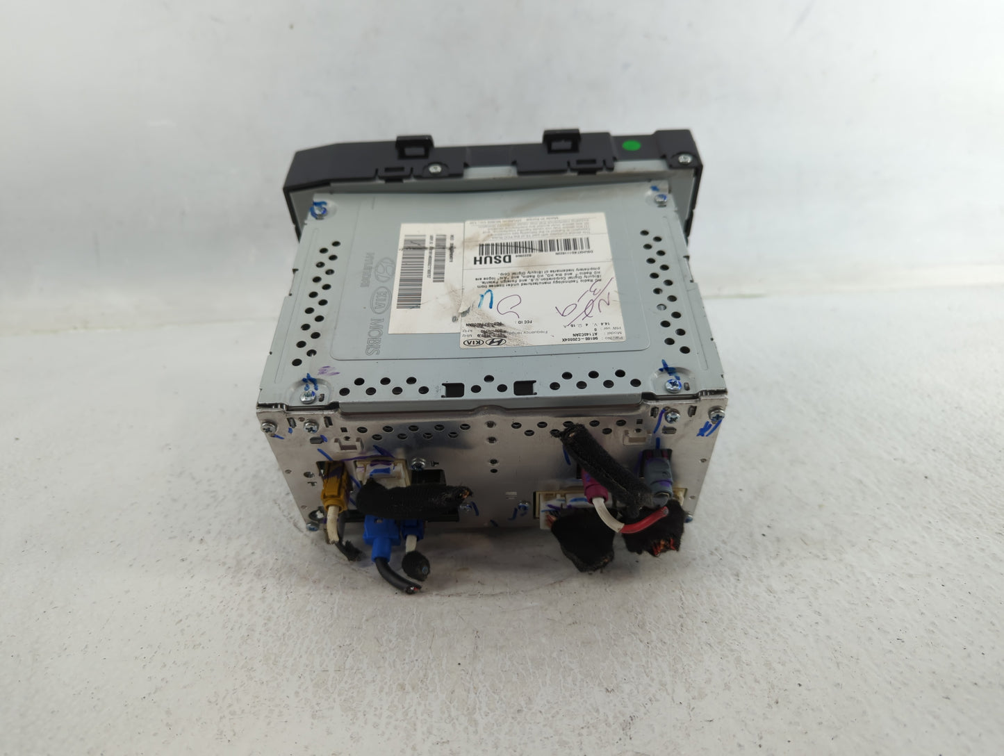 2017-2018 Kia Sedona Radio AM FM Cd Player Receiver Replacement P/N:96180-C20004X Fits Fits 2017 2018 OEM Used Auto Parts - 