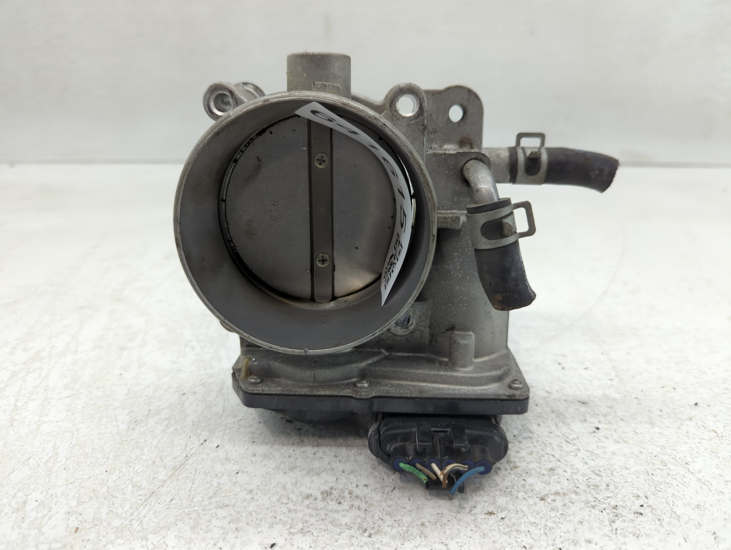 2015-2018 Kia Sedona Throttle Body P/N:5312 9S05 35100-3CAA0 Fits Fits 2012 2013 2014 2015 2016 2017 2018 OEM Used Auto Part