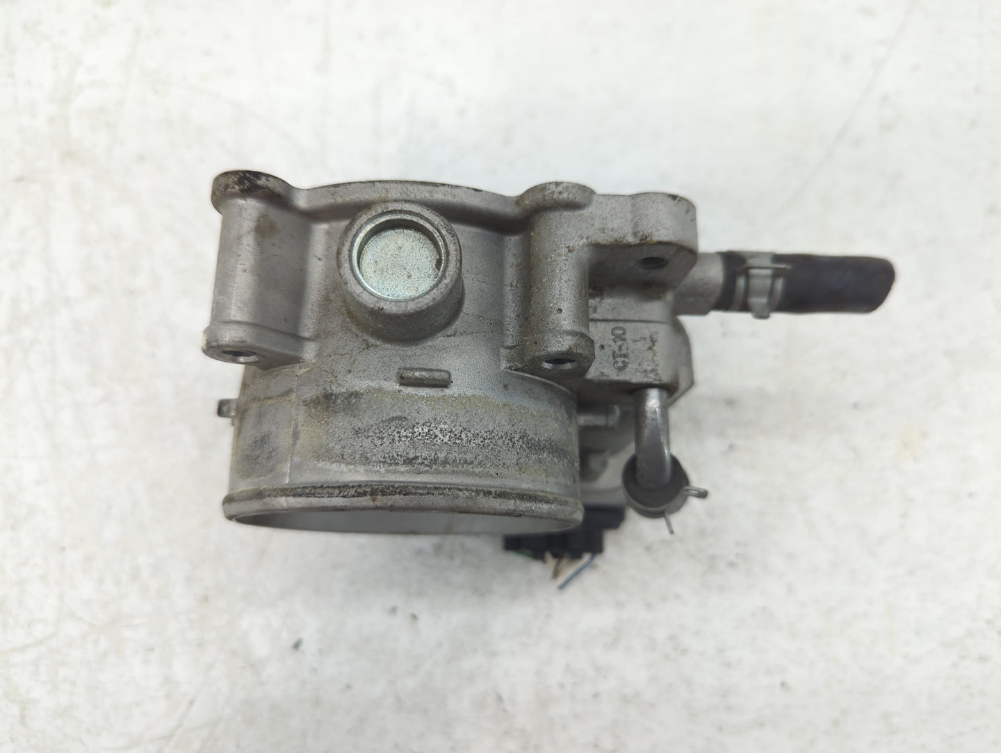 2015-2018 Kia Sedona Throttle Body P/N:5312 9S05 35100-3CAA0 Fits Fits 2012 2013 2014 2015 2016 2017 2018 OEM Used Auto Part
