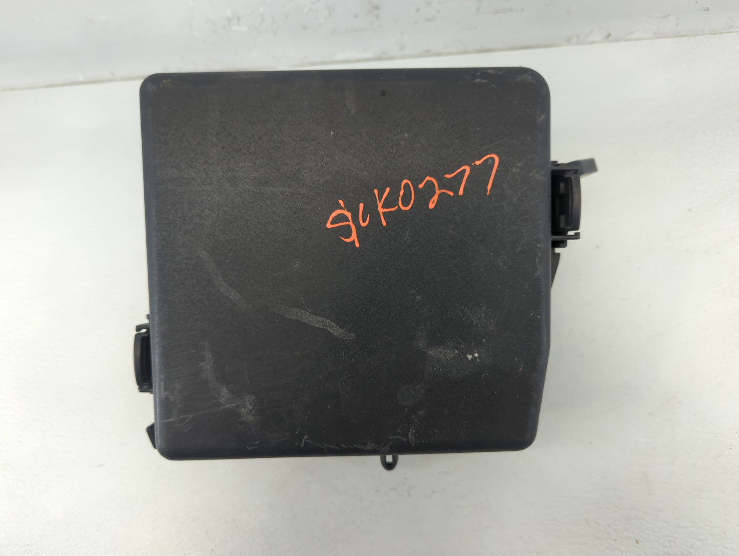 2015-2018 Kia Sedona Fusebox Fuse Box Panel Relay Module P/N:C278 9122 A9781 Fits Fits 2015 2016 2017 2018 OEM Used Auto Par