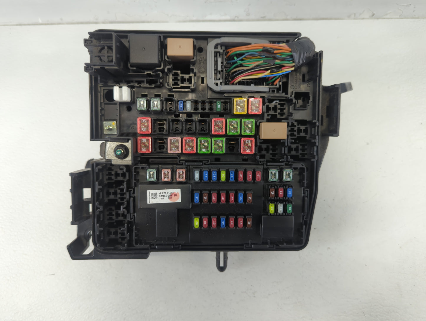 2015-2018 Kia Sedona Fusebox Fuse Box Panel Relay Module P/N:C278 9122 A9781 Fits Fits 2015 2016 2017 2018 OEM Used Auto Par