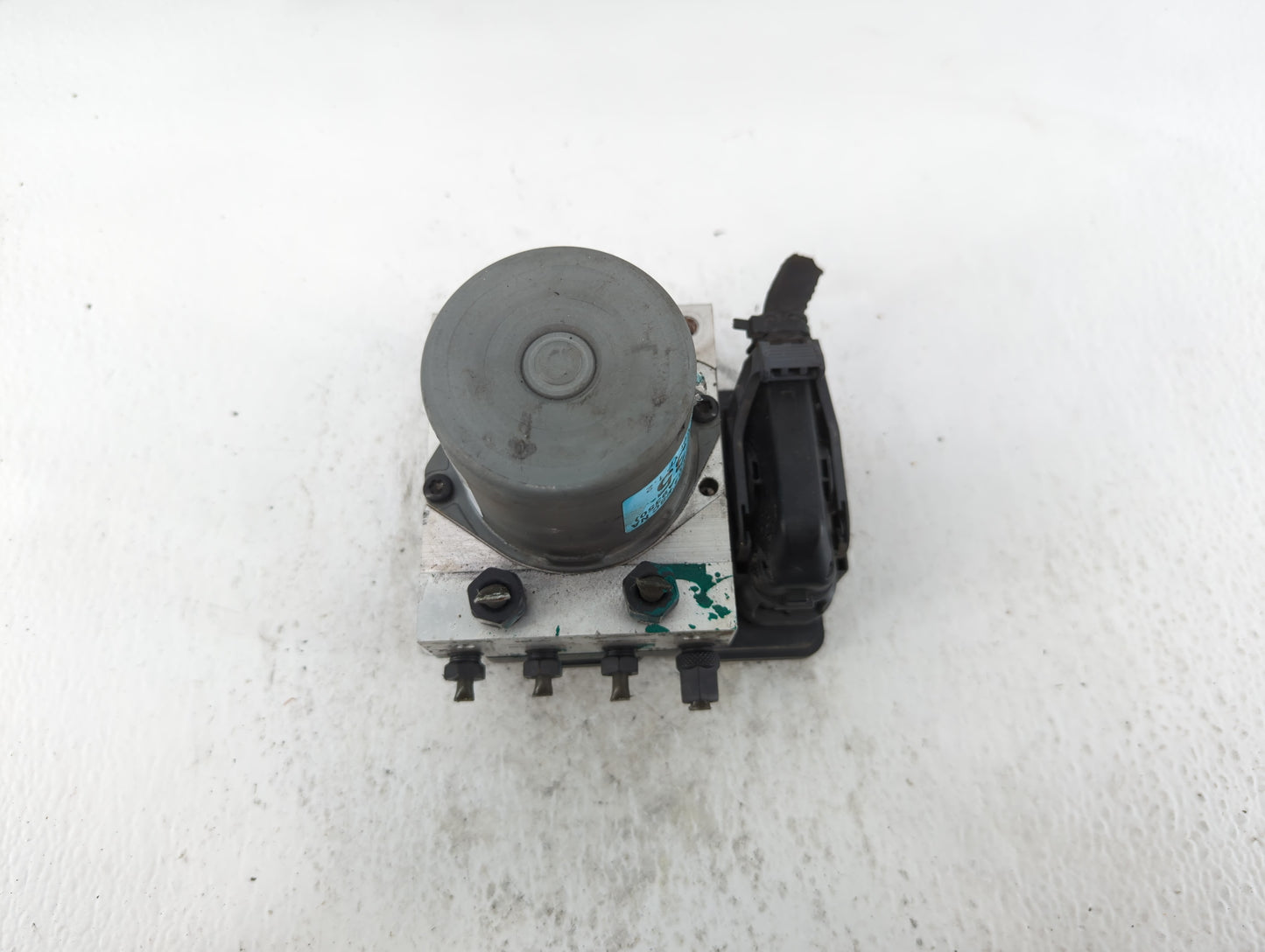 2015-2018 Kia Sedona ABS Pump Control Module Replacement P/N:A9589-20520 58920-A9350 Fits Fits 2015 2016 2017 2018 OEM Used 