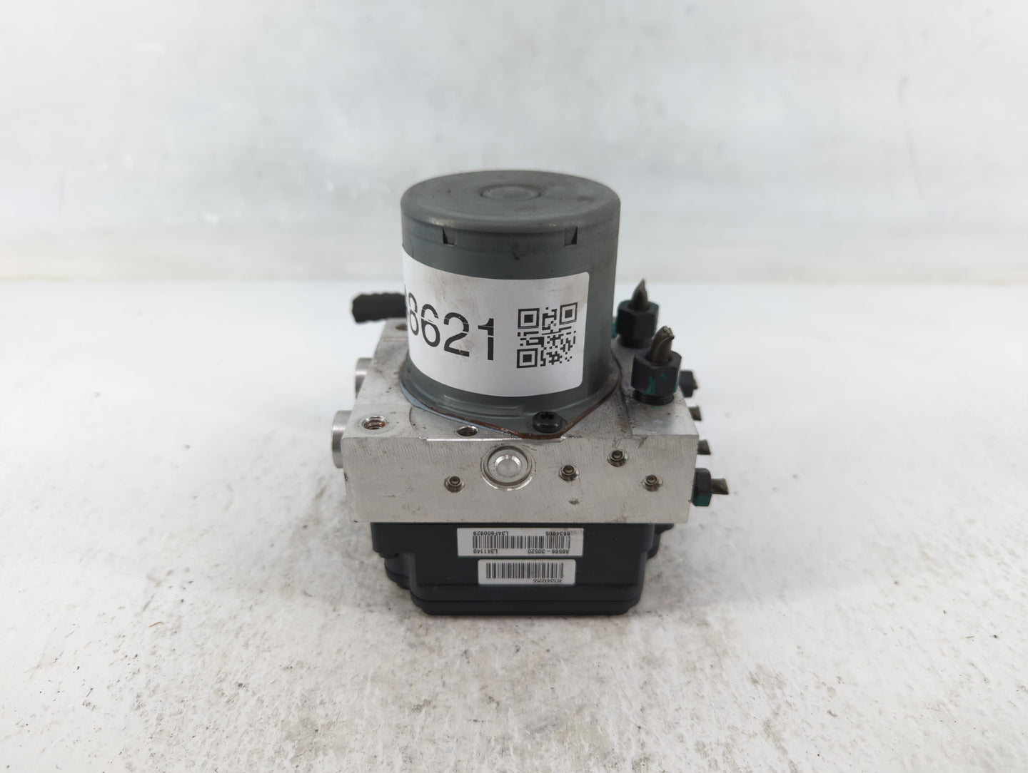 2015-2018 Kia Sedona ABS Pump Control Module Replacement P/N:A9589-20520 58920-A9350 Fits Fits 2015 2016 2017 2018 OEM Used 