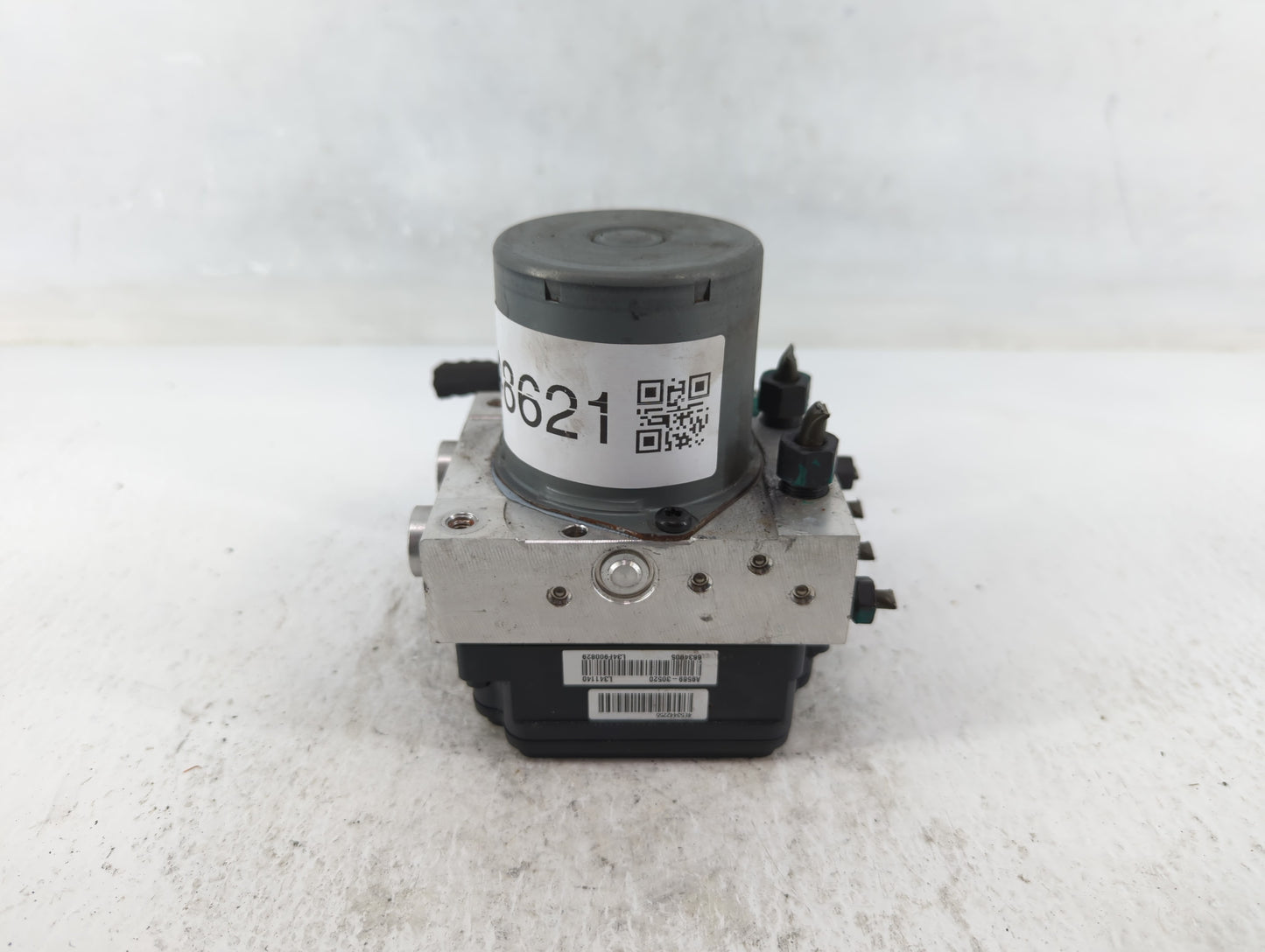 2015-2018 Kia Sedona ABS Pump Control Module Replacement P/N:A9589-20520 58920-A9350 Fits Fits 2015 2016 2017 2018 OEM Used 