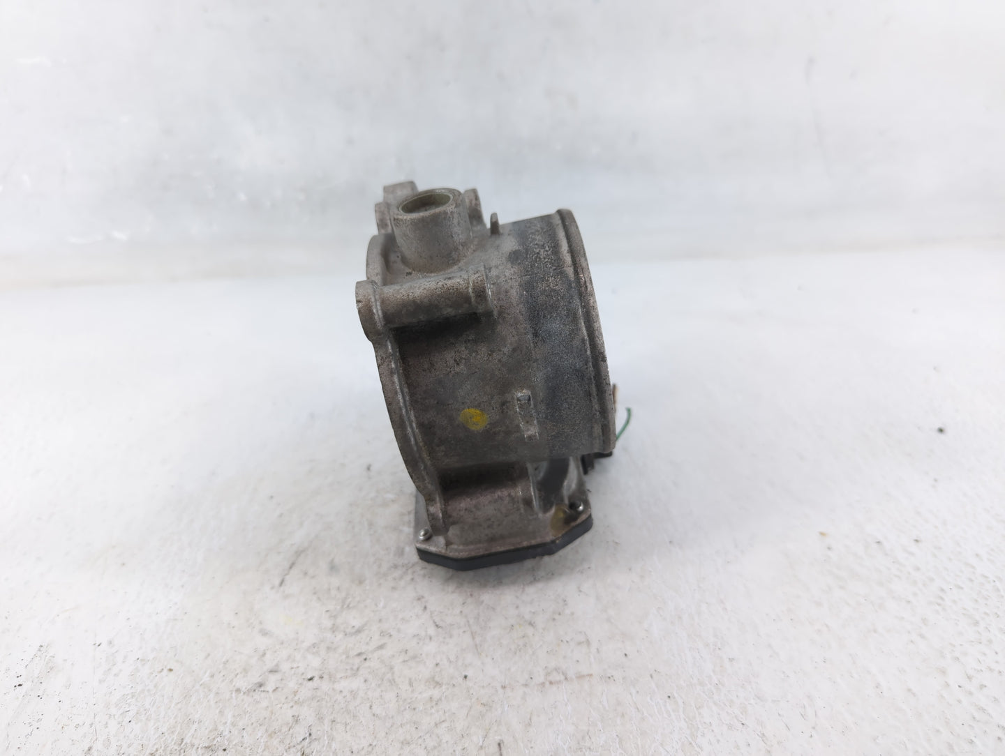 2015-2018 Kia Sedona Throttle Body P/N:35100-3CAA0 Fits Fits 2012 2013 2014 2015 2016 2017 2018 OEM Used Auto Parts - Oemuse