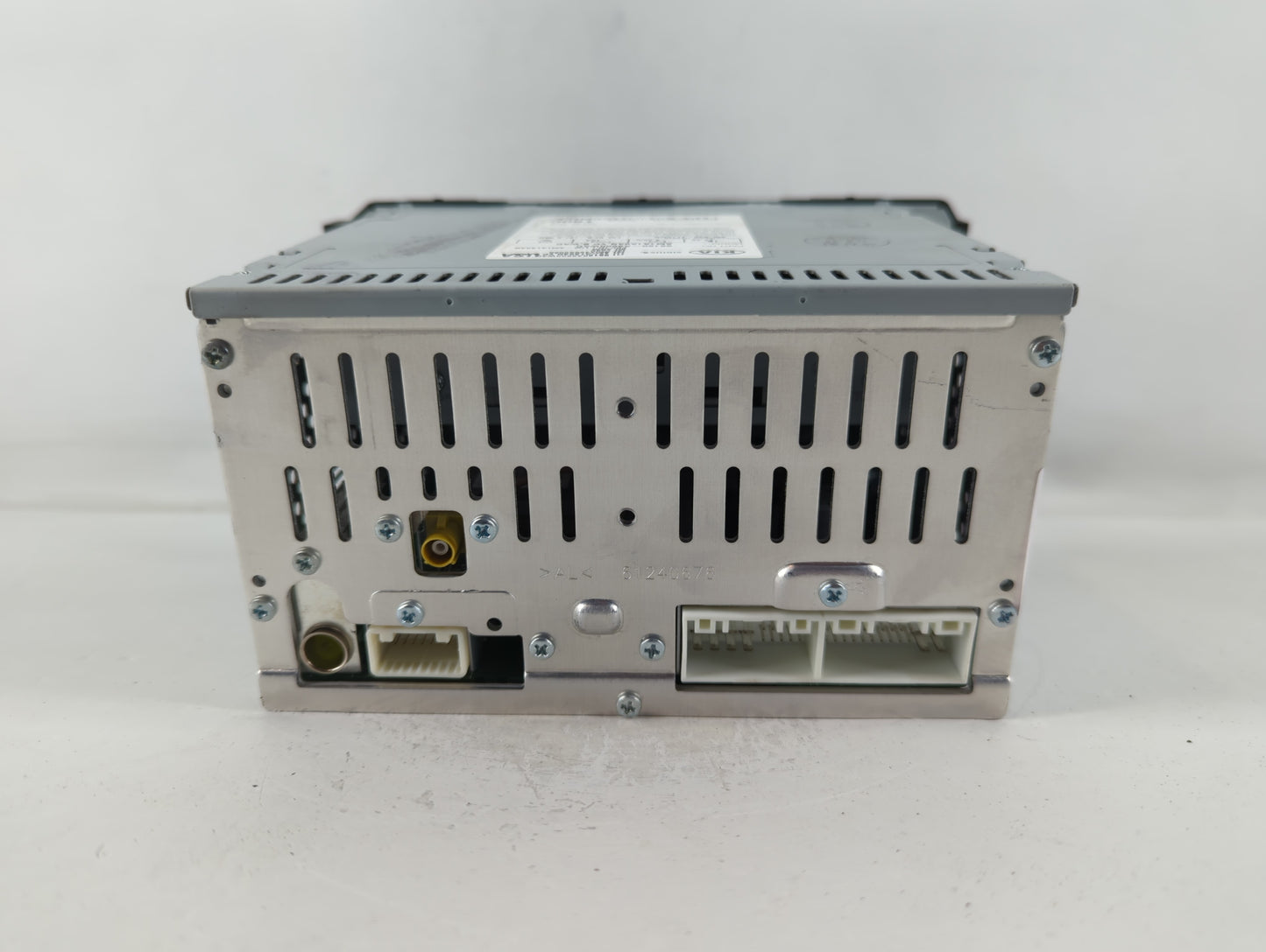 2015-2016 Kia Sedona Am Fm Cd Player Radio Receiver - Oemusedautoparts1.com