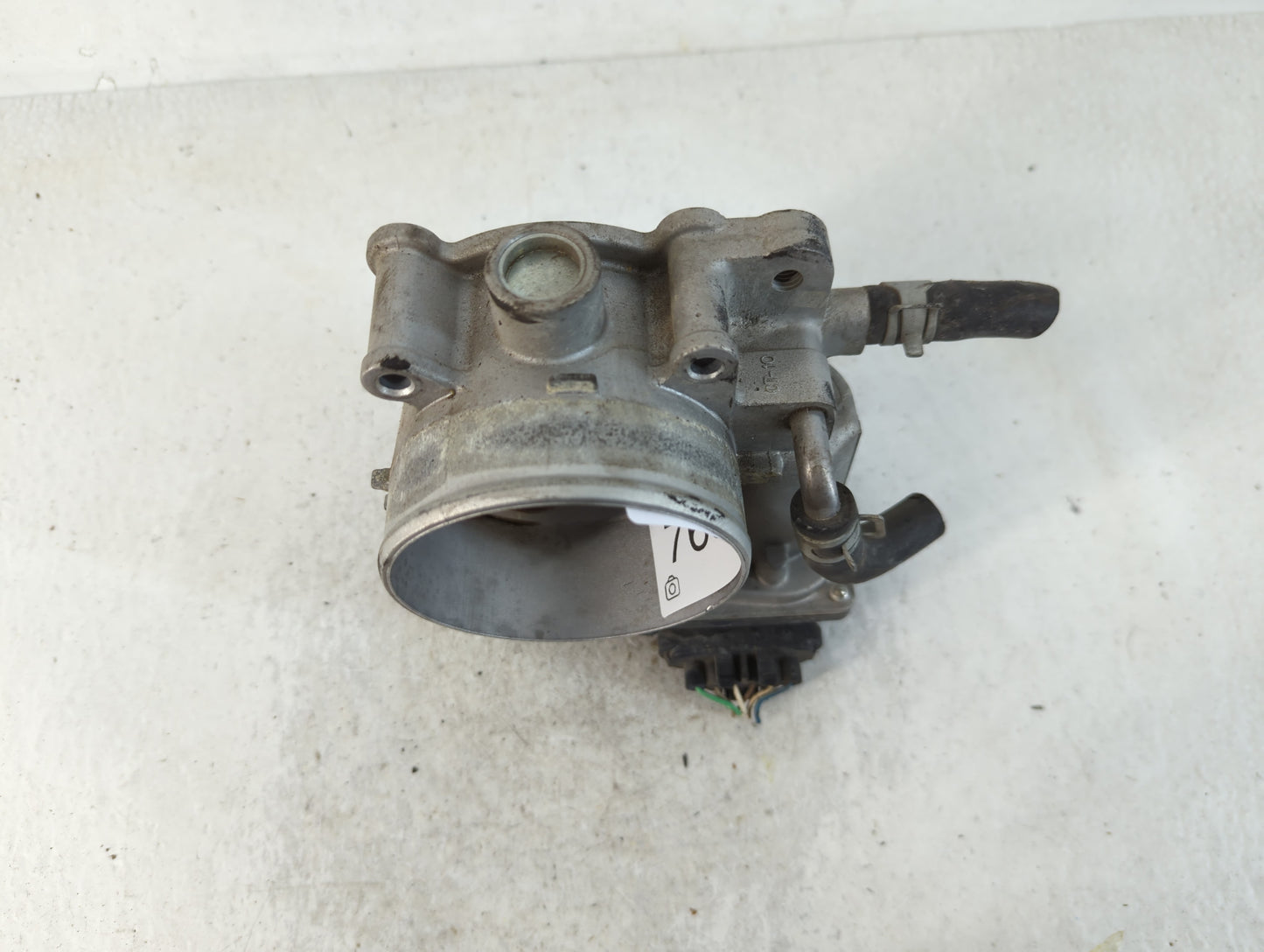 2015-2018 Kia Sedona Throttle Body P/N:35100-3CAA0 Fits Fits 2012 2013 2014 2015 2016 2017 2018 OEM Used Auto Parts - Oemuse