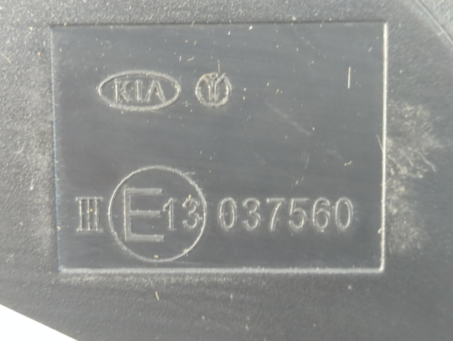 2015-2018 Kia Sedona Passenger Side View Mirror - Right Door Mirror OEM Used - Oemusedautoparts1.com