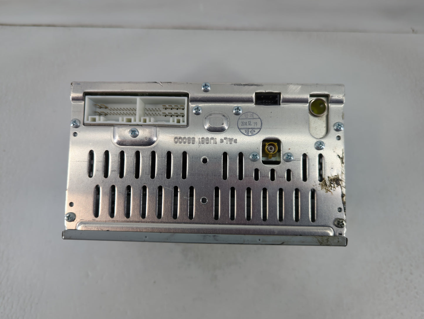 2015-2016 Kia Sedona Radio AM FM Cd Player Receiver Replacement P/N:96160-A9000WAC Fits Fits 2015 2016 OEM Used Auto Parts -