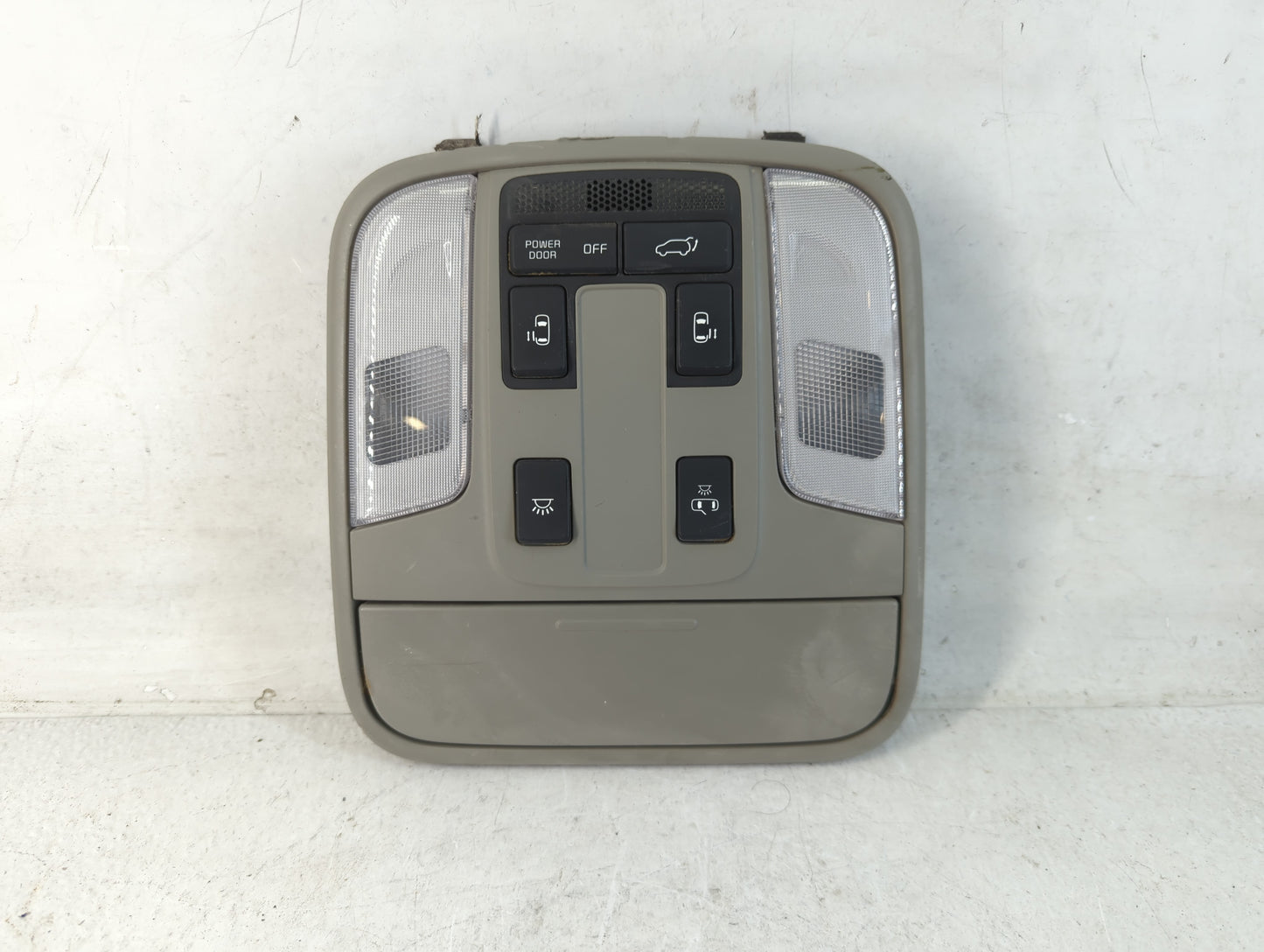 2015-2018 Kia Sedona Overhead Roof Console Interior Dome Light - Oemusedautoparts1.com